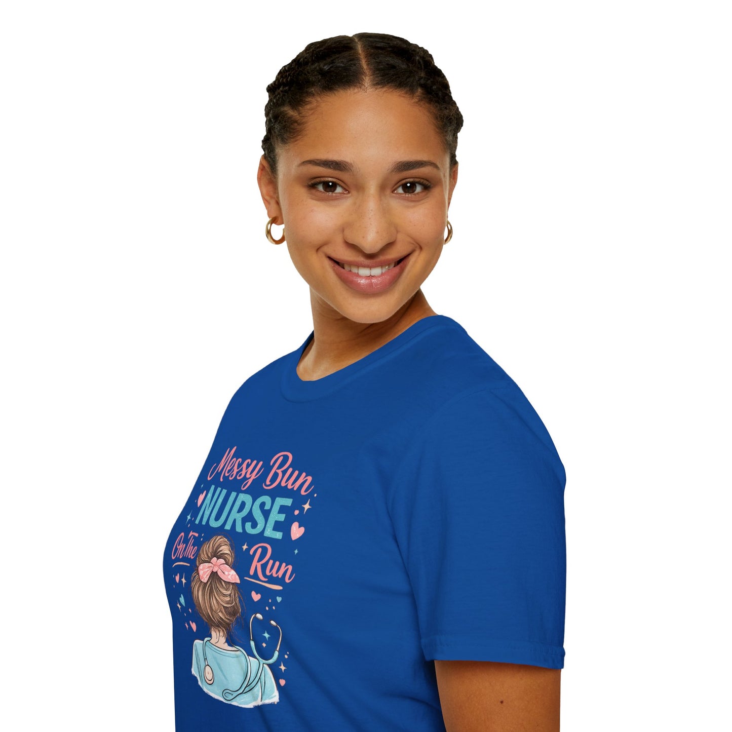 Messy Bun Nurse On The Run Shirt – Cute Nurse T-Shirt for Women – Funny RN CNA Nursing Student Tee – Nurse Gift for Her, Medical Worker Apparel