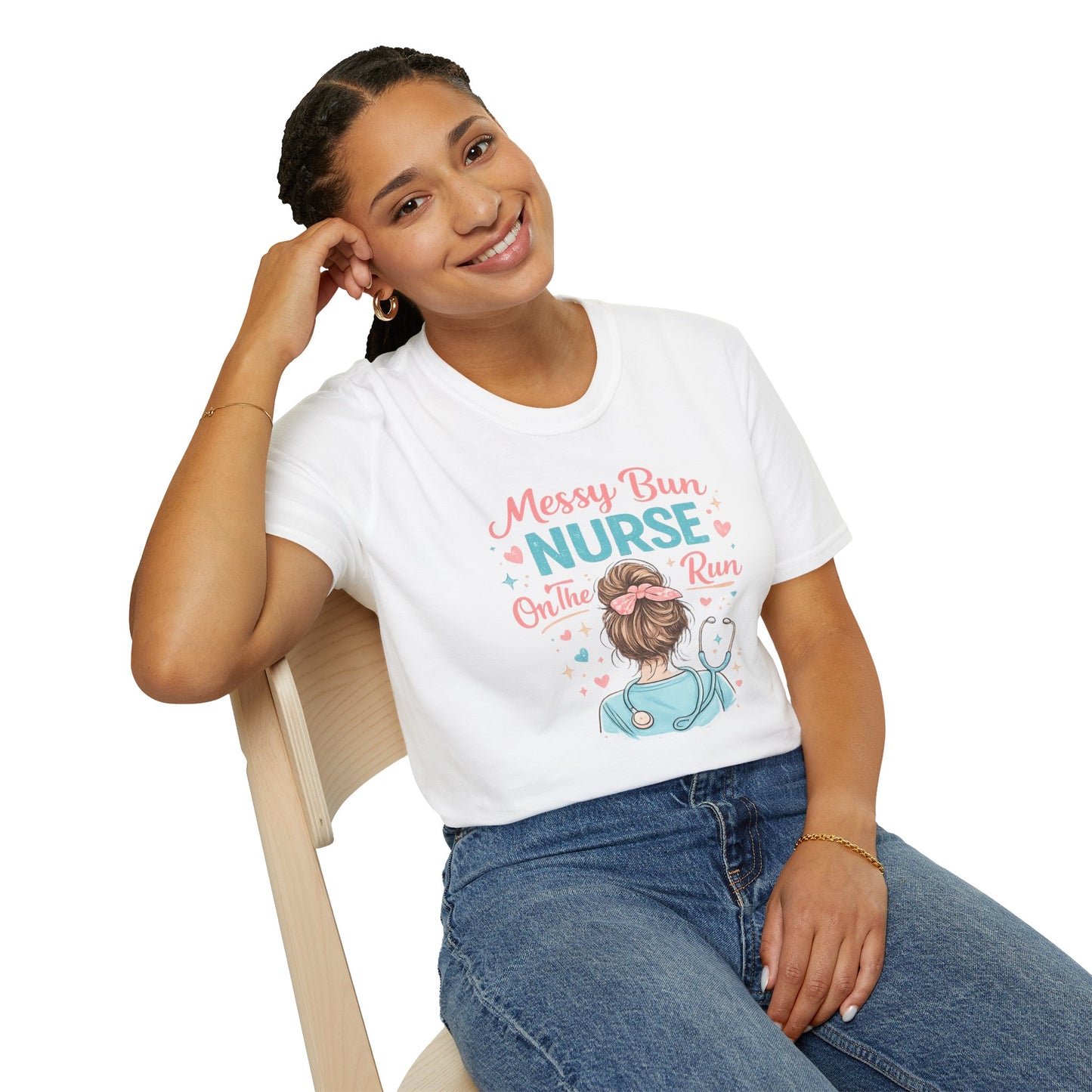Messy Bun Nurse On The Run Shirt – Cute Nurse T-Shirt for Women – Funny RN CNA Nursing Student Tee – Nurse Gift for Her, Medical Worker Apparel