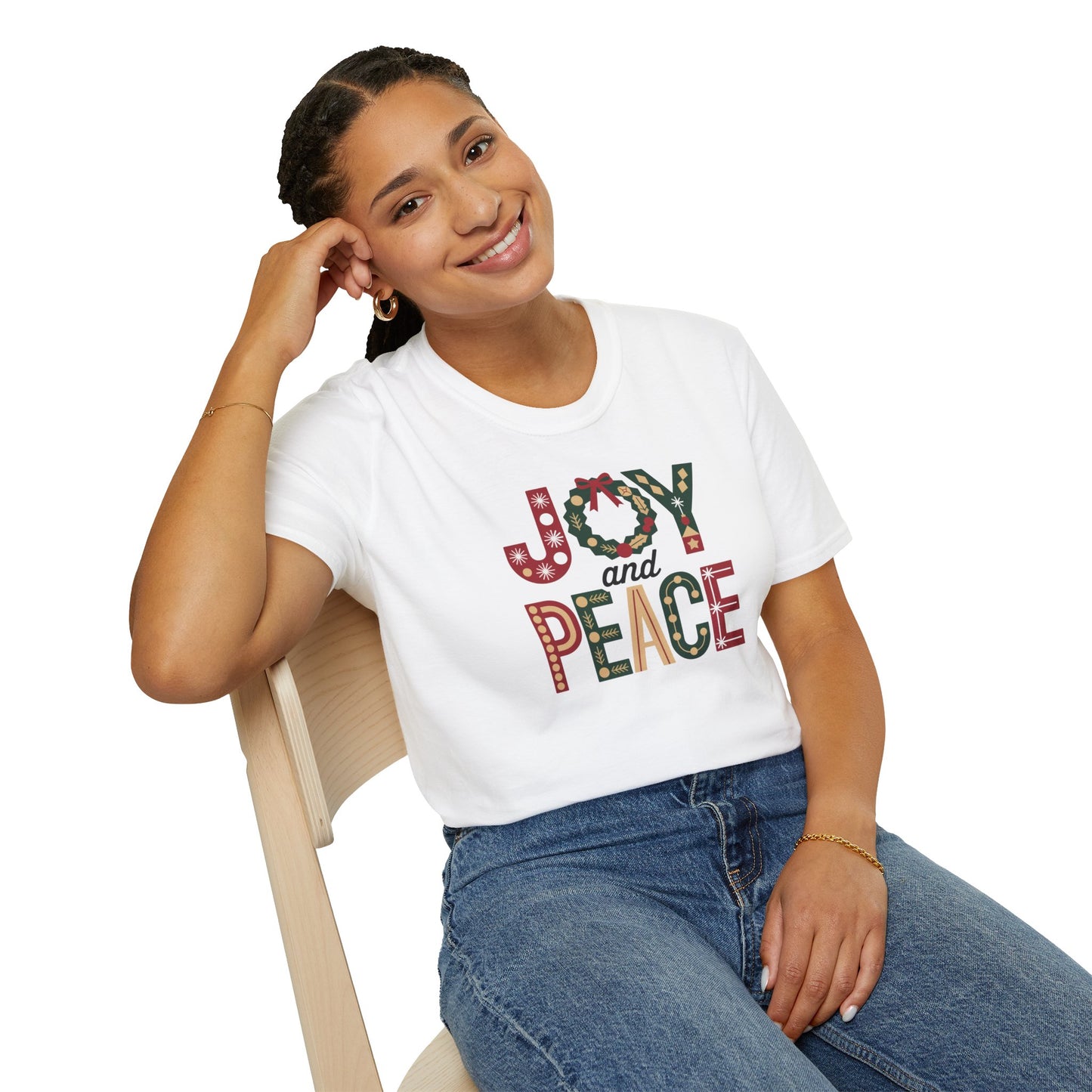 Joy and Peace Christmas T-Shirt – Festive Holiday Typography Tee with Wreath Design, Inspirational Christmas Shirt