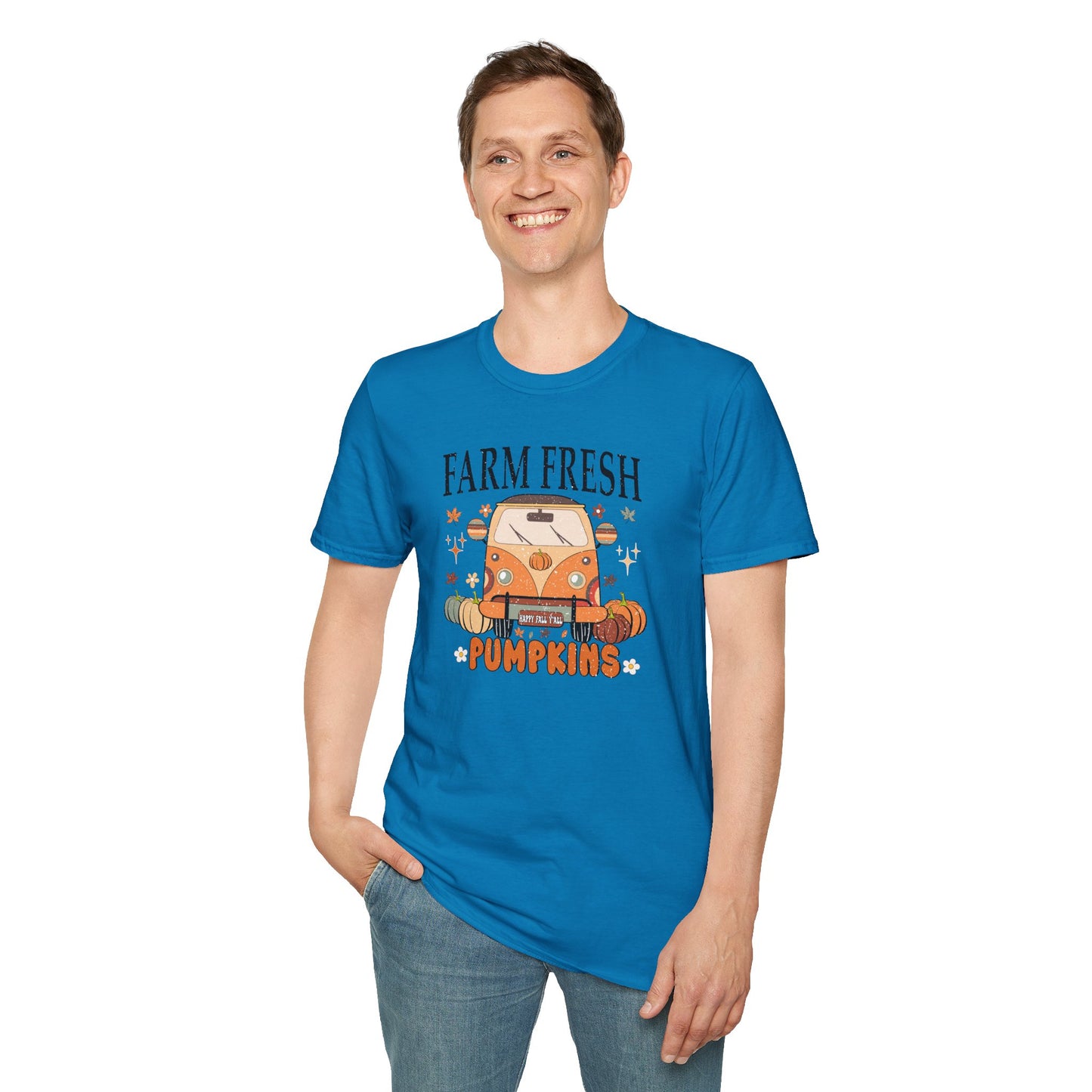 Farm Fresh Pumpkin Happy Fall Yall T-Shirt - Women's Autumn Tee, Thanksgiving Shirt, Pumpkin Thanksgiving Tee, Cozy Fall Tee for Her