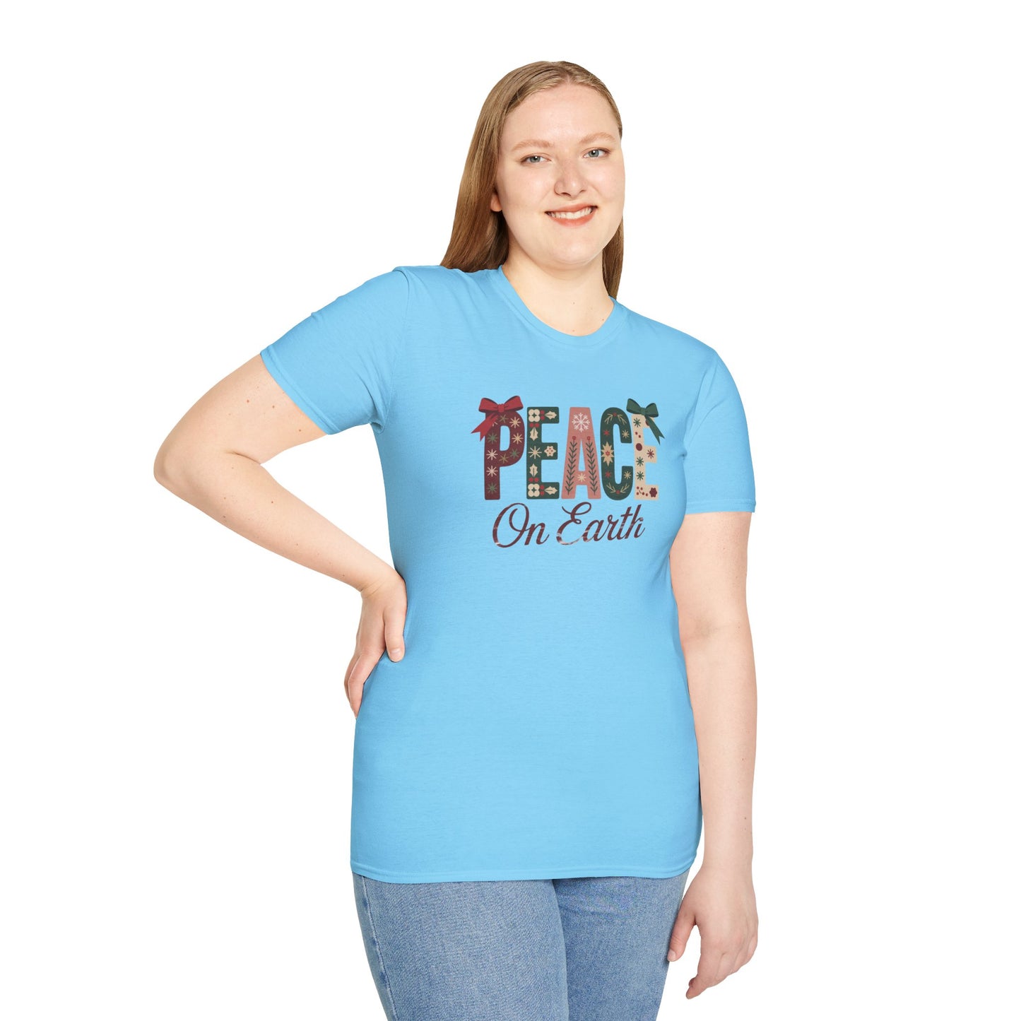 Joy and Peace Christmas T-Shirt – Festive Holiday Typography Tee with Wreath Design, Inspirational Christmas Shirt