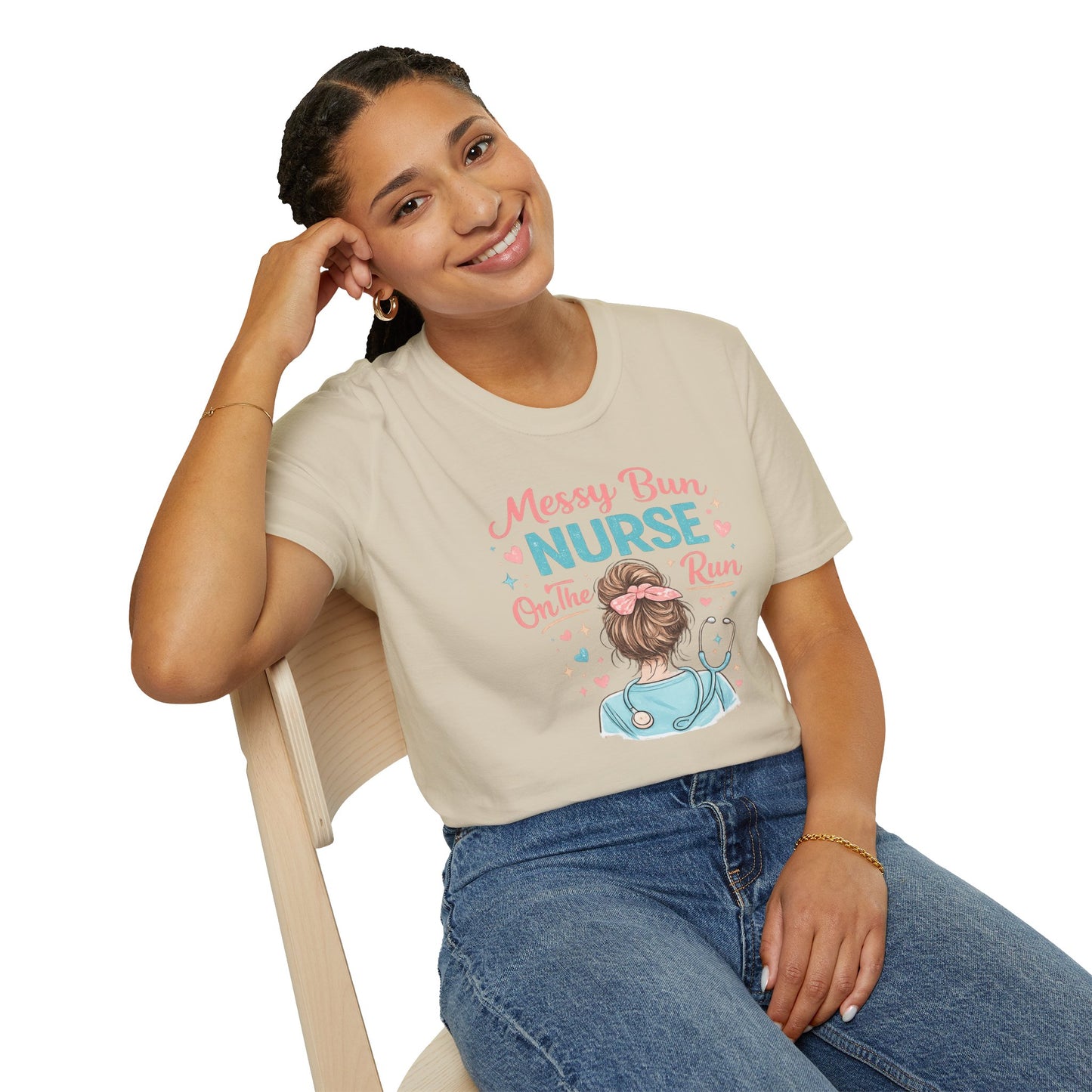 Messy Bun Nurse On The Run Shirt – Cute Nurse T-Shirt for Women – Funny RN CNA Nursing Student Tee – Nurse Gift for Her, Medical Worker Apparel