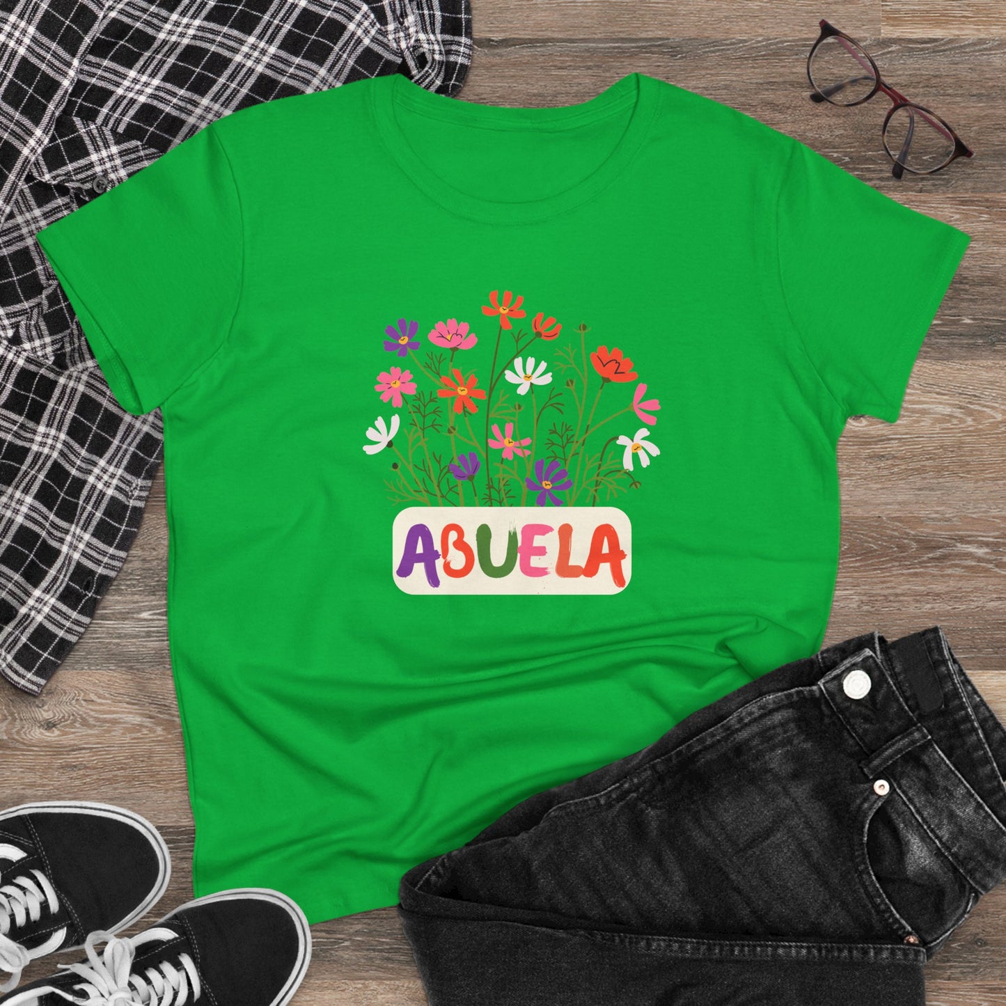 Abuela con Flores Shirt, Gift for Grandma, Gift for Abuela, Mothers Day Gift, Dia de las madres regalo, Abuela Gifts, Gift for Mom