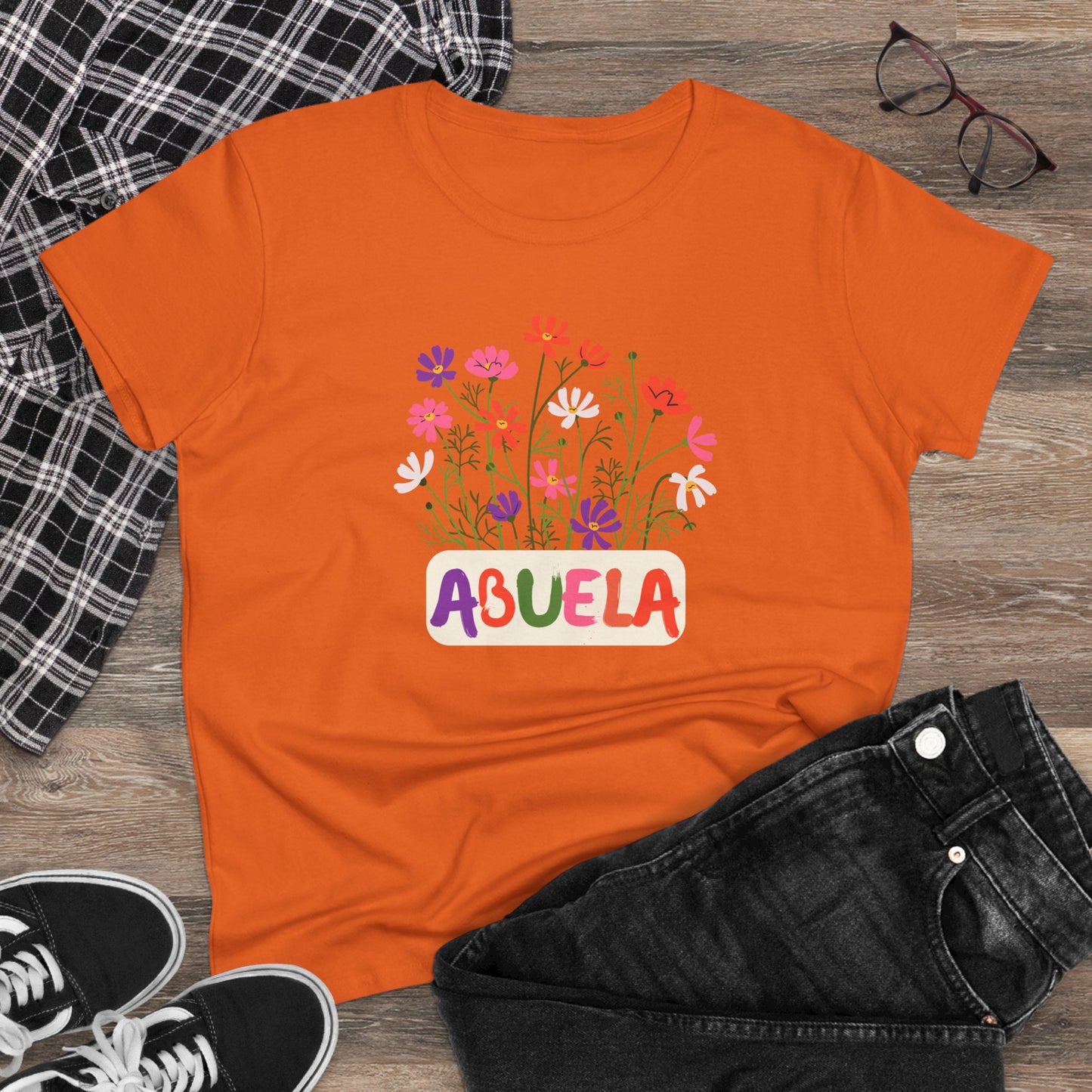 Abuela con Flores Shirt, Gift for Grandma, Gift for Abuela, Mothers Day Gift, Dia de las madres regalo, Abuela Gifts, Gift for Mom