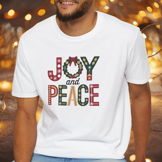 Joy and Peace Christmas T-Shirt – Festive Holiday Typography Tee with Wreath Design, Inspirational Christmas Shirt