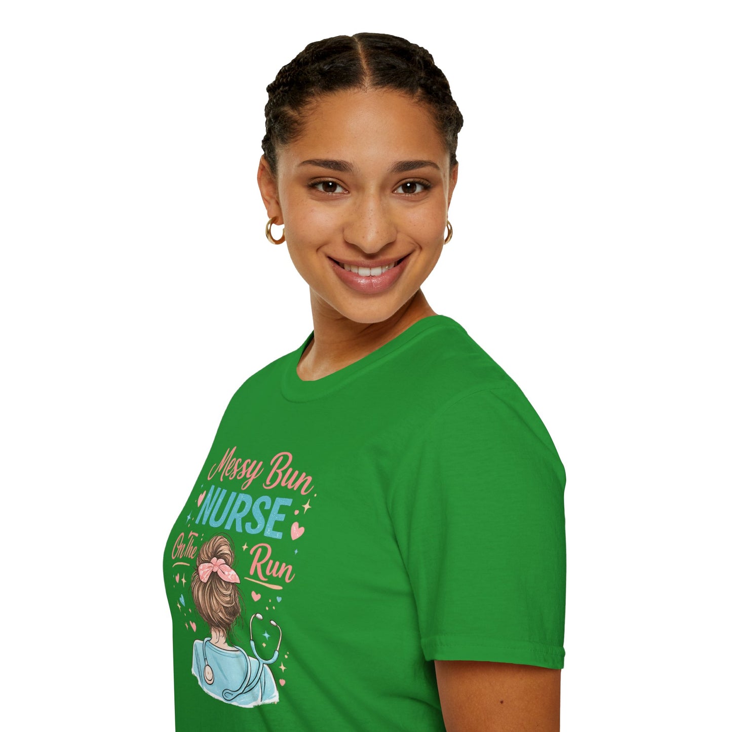Messy Bun Nurse On The Run Shirt – Cute Nurse T-Shirt for Women – Funny RN CNA Nursing Student Tee – Nurse Gift for Her, Medical Worker Apparel