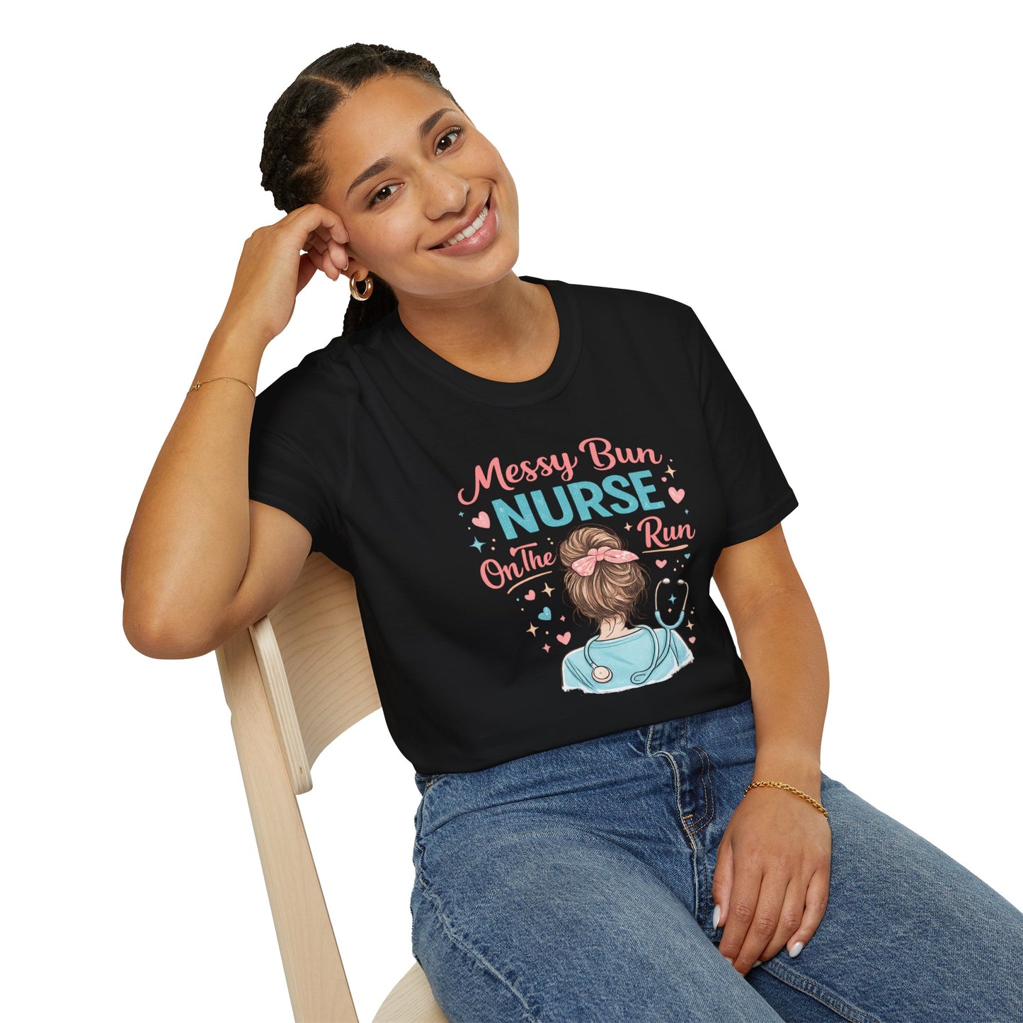 Messy Bun Nurse On The Run Shirt – Cute Nurse T-Shirt for Women – Funny RN CNA Nursing Student Tee – Nurse Gift for Her, Medical Worker Apparel