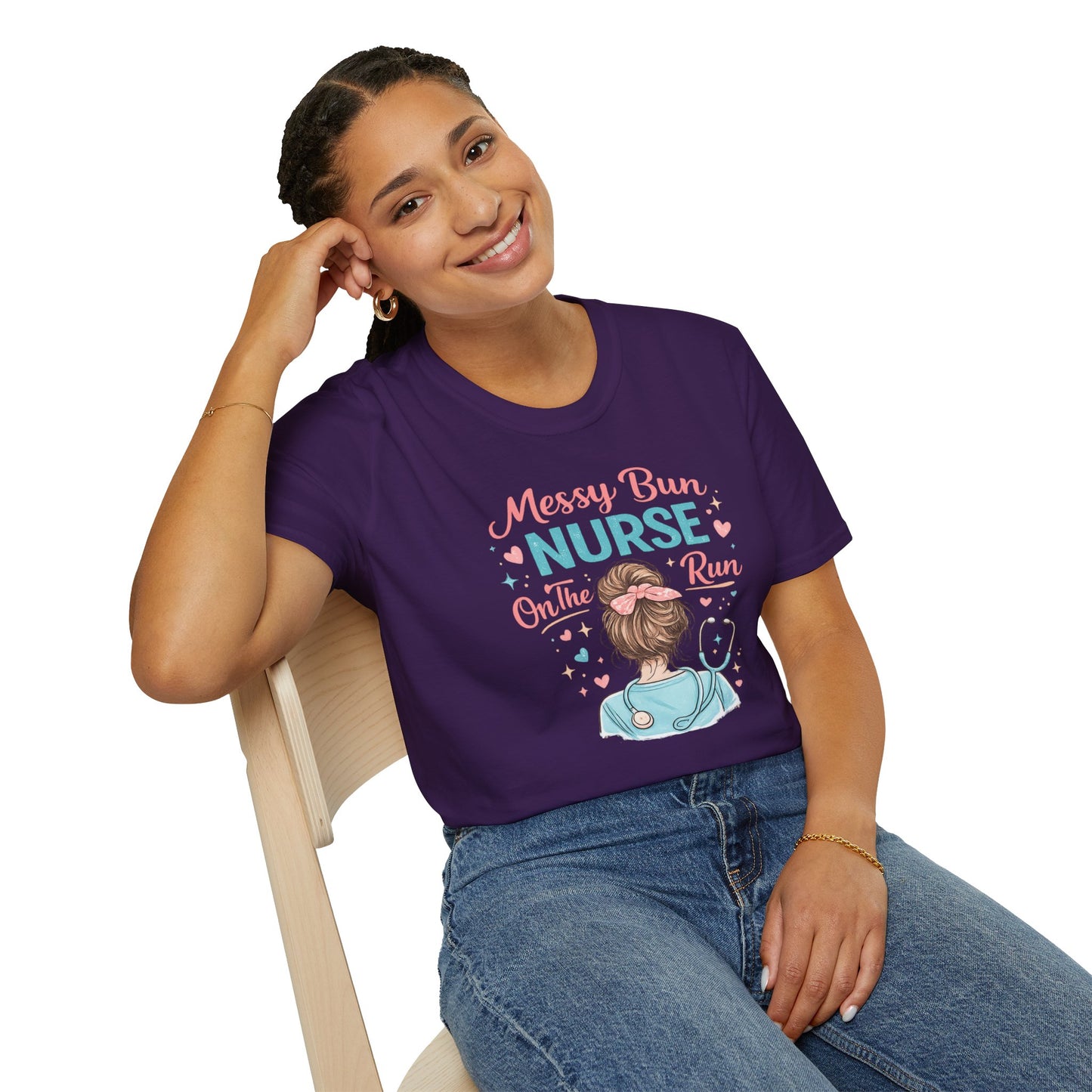 Messy Bun Nurse On The Run Shirt – Cute Nurse T-Shirt for Women – Funny RN CNA Nursing Student Tee – Nurse Gift for Her, Medical Worker Apparel